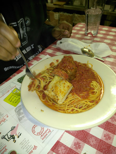 Shopping Mall «Rookwood Commons Shopping Center», reviews and photos, 3805 Edwards Rd, Cincinnati, OH 45209, USA