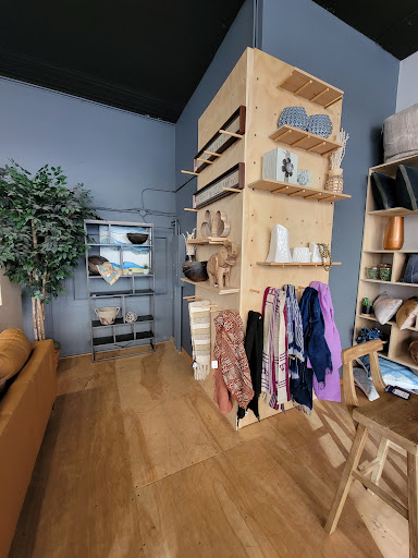 Furniture Store «What’s New? Furniture», reviews and photos, 439 SE Grand Ave, Portland, OR 97214, USA