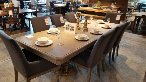 Furniture Store «Living Spaces - Van Nuys», reviews and photos, 14400 Arminta St, Panorama City, CA 91402, USA