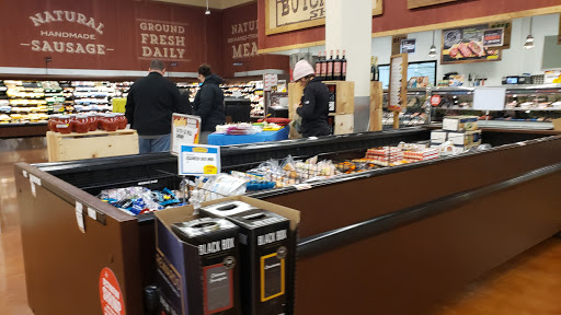 Grocery Store «Fresh Thyme Farmers Market- Downers Grove», reviews and photos, 325 Ogden Ave, Downers Grove, IL 60515, USA