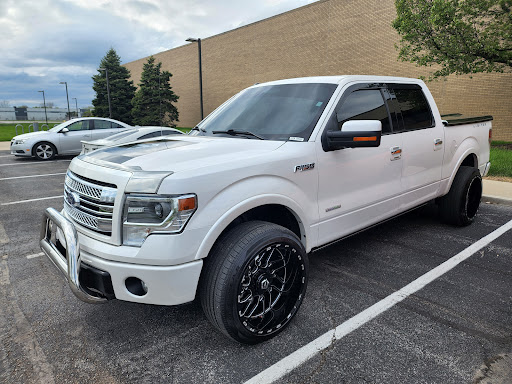 Truck Accessories Store «4 Wheel Parts Performance Center - Indianapolis», reviews and photos, 9470 E Washington St, Indianapolis, IN 46229, USA