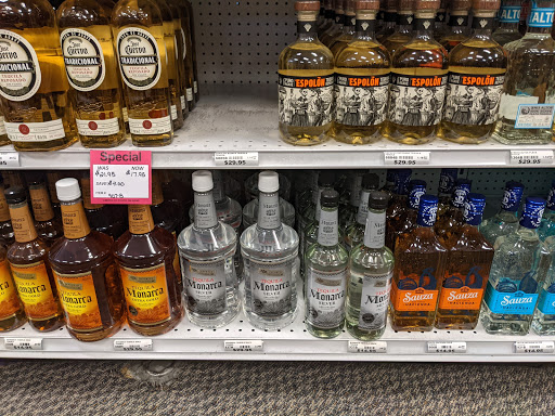 Liquor Store «North Salem Beverage», reviews and photos, 2829 Lancaster Dr NE, Salem, OR 97305, USA