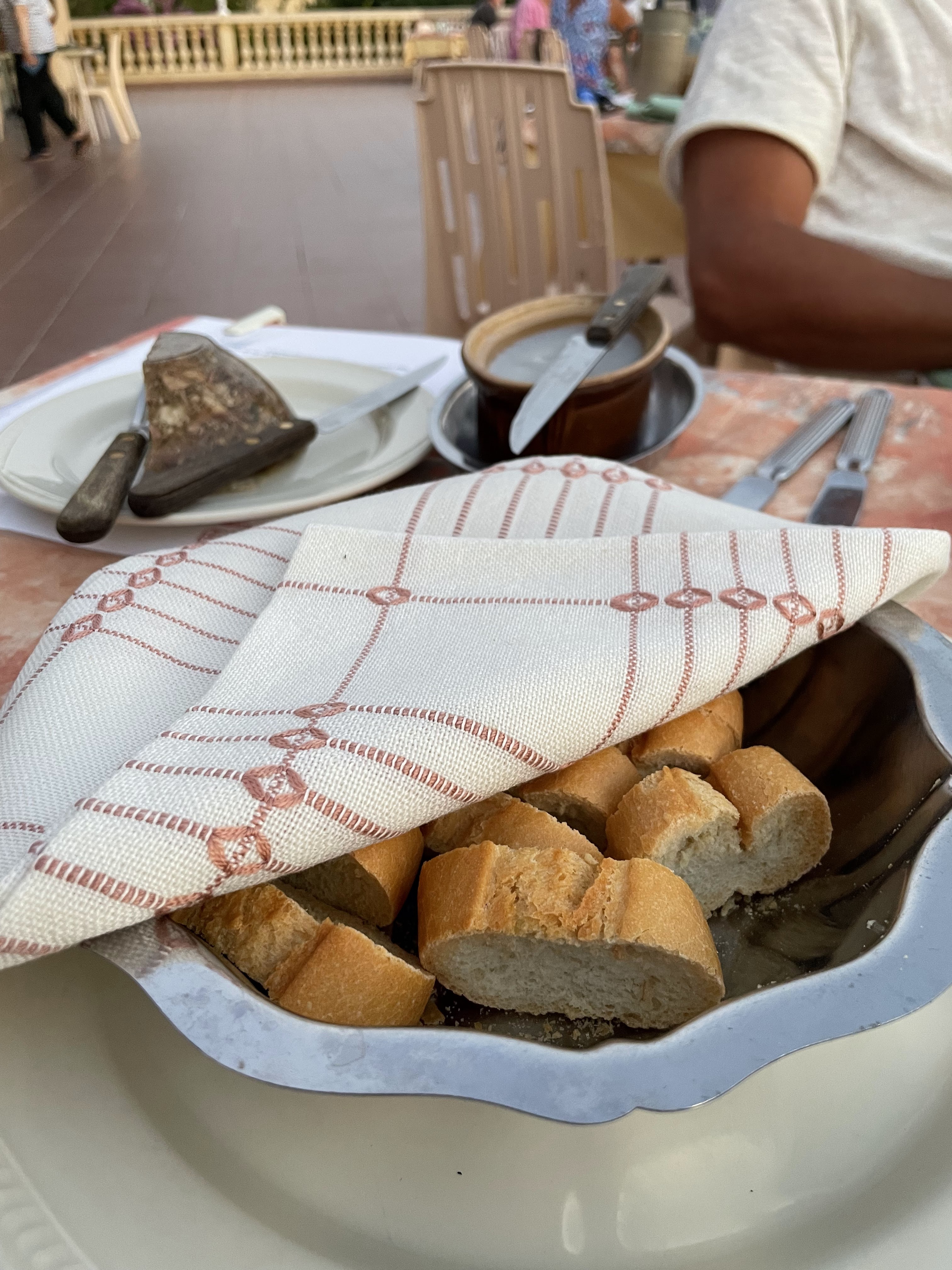 Photo n° 5 de l'avis de Luis.i fait le 23/08/2023 à 07:22