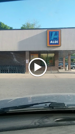 Supermarket «ALDI», reviews and photos, 6415 Troost Ave, Kansas City, MO 64131, USA