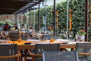 Ultima Gstaad Restaurant image