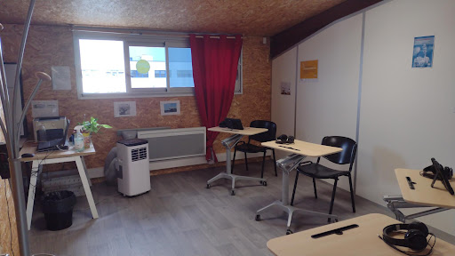 La Poste - Centre d’examen du code de la route à La Brède, Gironde