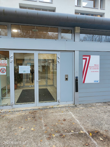 Centre d'aide sociale PMI de Fontainebleau Fontainebleau