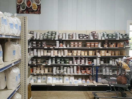 Grocery Store «Stringtown Grocery», reviews and photos, 2208 540th St SW, Kalona, IA 52247, USA