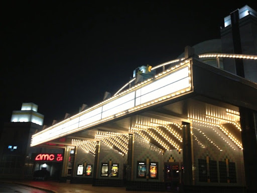 Movie Theater «AMC Framingham 16 with Dine-in Theatres», reviews and photos, 22 Flutie Pass, Framingham, MA 01701, USA