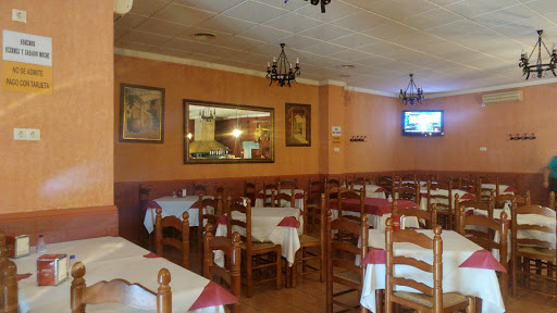 Kiosko Bar Parque - Avd. de la Industria, 2 Restaurante dentro del parque Derramador, 03440 Ibi, Alicante, España