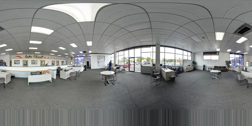Car Dealer «Auto Villa», reviews and photos, 302 S Lake St, Grayslake, IL 60030, USA