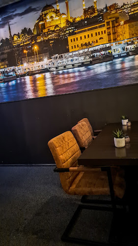 Restaurant Lezzet Grillroom openingstijden