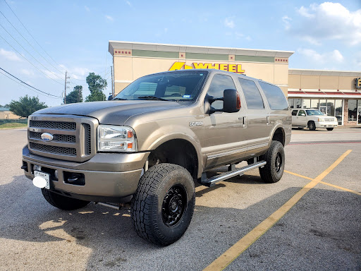 Truck Accessories Store «4 Wheel Parts Performance Center», reviews and photos, 2119 Cypress Creek Pkwy, Houston, TX 77090, USA