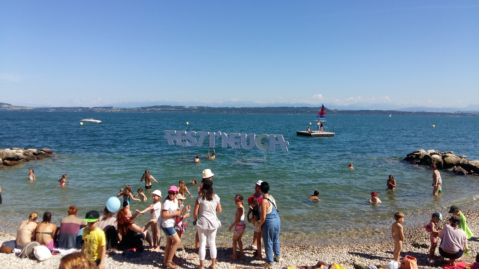 Foto av Plage des Jeunes Rives med rak strand