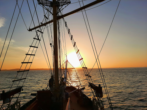 La Fantastica Cartagena - Pirate Ship Tour, Sunset Tour & Rosario Island Tour