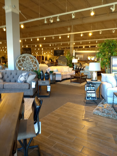 Furniture Store «Crowley Furniture», reviews and photos, 200 N 291 Hwy, Liberty, MO 64068, USA