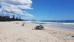Foto von Burleigh Beach und die siedlung