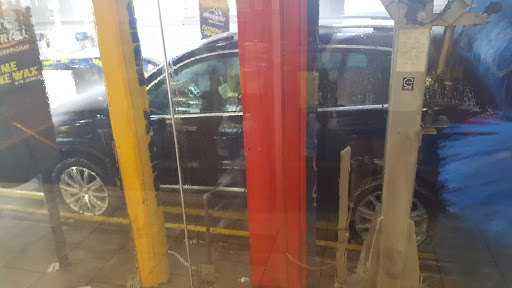 Car Wash «Wellwood Car Wash», reviews and photos, 990 Wellwood Ave, Lindenhurst, NY 11757, USA