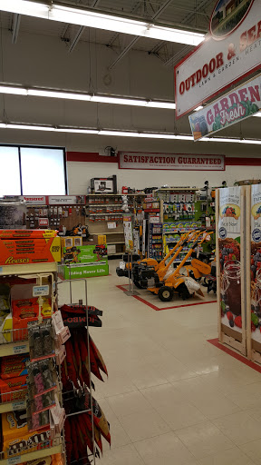 Home Improvement Store «Tractor Supply Co.», reviews and photos, 15981 OH-170, East Liverpool, OH 43920, USA