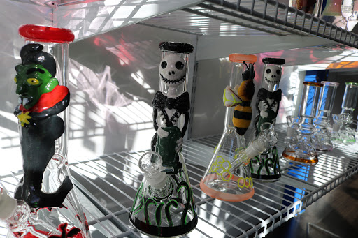 Tobacco Shop «Amsterdam Smoke Shop», reviews and photos, 29 Easton Ave, New Brunswick, NJ 08901, USA