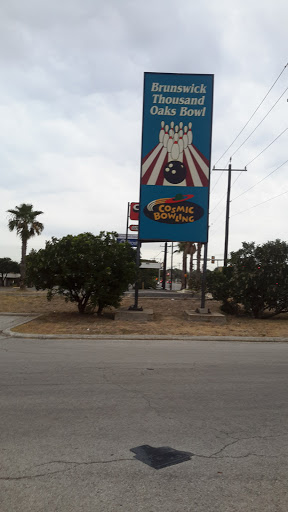 Bowling Alley «Brunswick Zone Thousand Oaks Bowl», reviews and photos, 4330 Thousand Oaks, San Antonio, TX 78217, USA