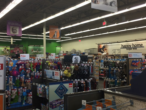 Pet Supply Store «Petco Animal Supplies», reviews and photos, 4663 Firestone Blvd, South Gate, CA 90280, USA