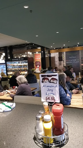 Grocery Store «Gateway Market», reviews and photos, 2002 Woodland Ave, Des Moines, IA 50312, USA