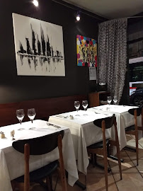 Atmosphère du Restaurant arménien Restaurant MELKONYAN à Lyon - n°2