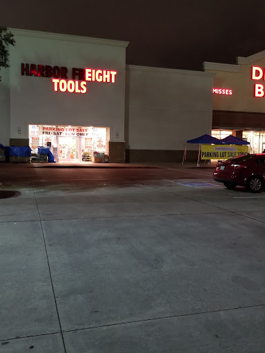 Hardware Store «Harbor Freight Tools», reviews and photos, 1102 W Arbrook Blvd # 104, Arlington, TX 76015, USA