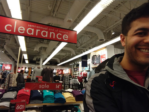 Clothing Store «Van Heusen», reviews and photos, 1 Outlet Blvd, Wrentham, MA 02093, USA