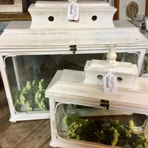 Used Furniture Store «Consign Design Interior», reviews and photos, 5556 Atlanta Hwy, Flowery Branch, GA 30542, USA