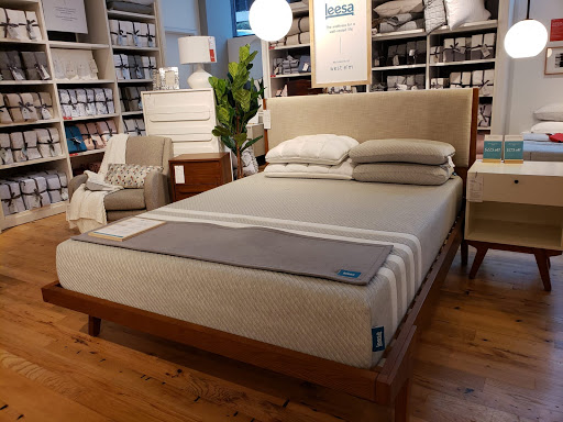 Furniture Store «west elm», reviews and photos, 2201 Westlake Ave Ste 100, Seattle, WA 98121, USA