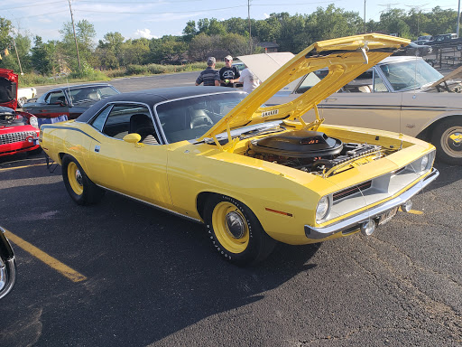 Sporting Goods Store «Big R of Homer Glen», reviews and photos, 15830 S Bell Rd, Homer Glen, IL 60491, USA