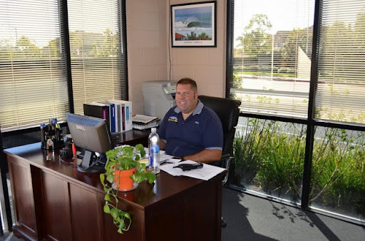 Auto Repair Shop «HB Auto & AC», reviews and photos, 7332 Autopark Dr, Huntington Beach, CA 92648, USA