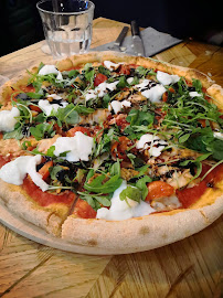 Plats et boissons du Pizzeria Jordan Tomas - Pizza Mamamia Lyon Croix Rousse - n°15