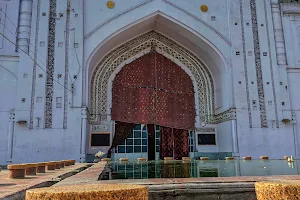 Jama Masjid Shamsi جامع مسجد شمسی image