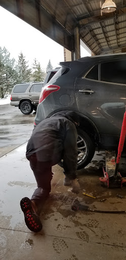 Tire Shop «Discount Tire Store - Auburn Hills, MI», reviews and photos, 200 Brown Rd, Auburn Hills, MI 48326, USA