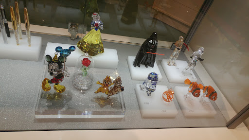 Department Store «Von Maur», reviews and photos, 4444 1st Ave NE, Cedar Rapids, IA 52402, USA