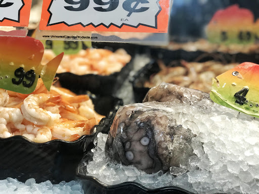 Grocery Store «Fresh Market Place», reviews and photos, 2600 N Central Ave, Chicago, IL 60639, USA