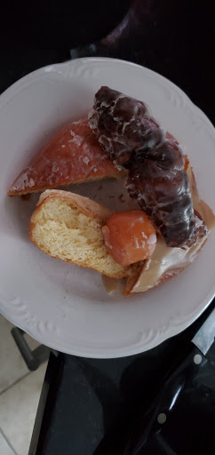 Donut Shop «Puffy Cream Donuts Plus», reviews and photos, 3390 Coachman Rd, Eagan, MN 55121, USA