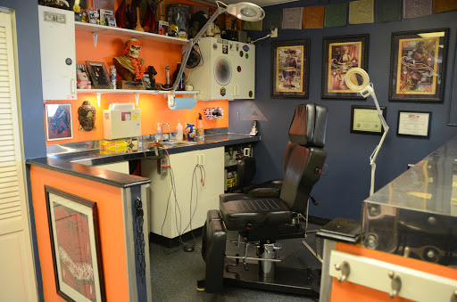 Tattoo Shop «Ageless Art Tattoo & Piercing», reviews and photos, 711 E Lewis and Clark Pkwy, Clarksville, IN 47129, USA