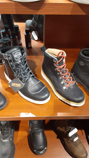 Harley-Davidson Dealer «Wolverine Harley-Davidson», reviews and photos, 44660 N Gratiot Ave, Charter Twp of Clinton, MI 48036, USA