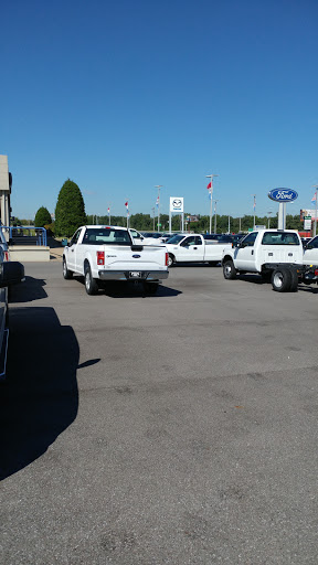 Car Dealer «Paducah Ford Lincoln», reviews and photos, 3476 Park Ave, Paducah, KY 42001, USA