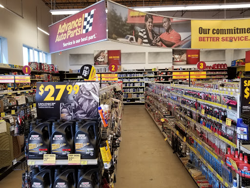 Auto Parts Store «Advance Auto Parts», reviews and photos, 340 Lake Marian Rd, Carpentersville, IL 60110, USA