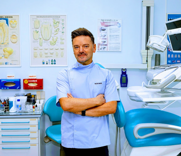 Clínica Médico-Dentária Drº Gil Fernando Oliveira, Lda. - Lisboa