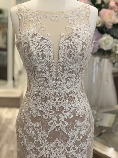 Bridal Shop «Le Bella Donna Bridal & Formal Shop», reviews and photos, 319 York Rd, Jenkintown, PA 19046, USA