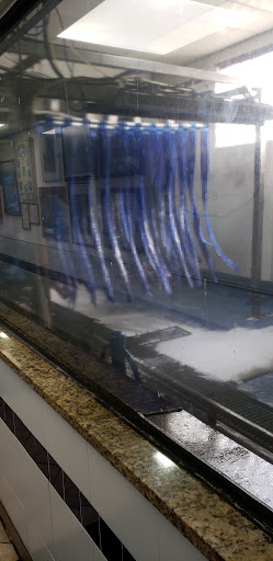 Car Wash «Evanston Car Wash & Detail Center», reviews and photos, 2416 Dempster St, Evanston, IL 60202, USA