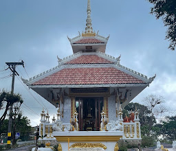 มณฑปเจดีย์พระสยามเทวาธิราช เขาเขียว อุทยานแห่งชาติเขาใหญ่ จุดสูงสุดในภาคกลาง photo