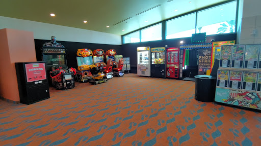 Movie Theater «Regal Cinemas Pavilion 14 & RPX», reviews and photos, 5547 S Williamson Blvd, Port Orange, FL 32128, USA