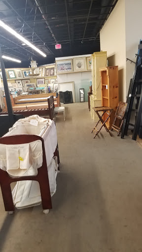 Thrift Store «American Thrift Store», reviews and photos, 5051 N University Dr, Lauderhill, FL 33351, USA